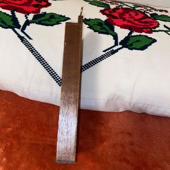 Antique Thimbles Collection With Display Wood Rack Lot 16p Metal & Porcelain - Picture 8 of 16